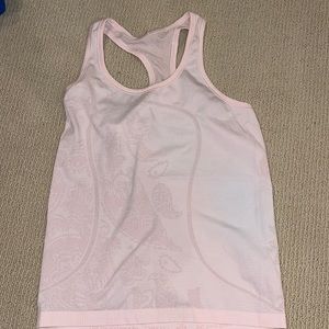 Lululemon pink tank